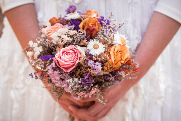 how many flowers do you need for a wedding?