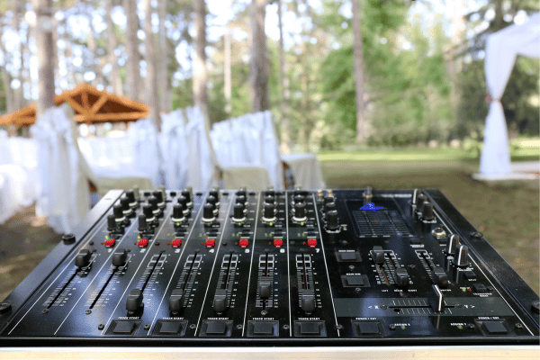 When to Book a DJ for Your Wedding [+DJ Interview Questionnaire]