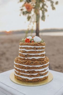 27 Cookie Wedding Cake Ideas [+Easy Cookie Cake Recipe]