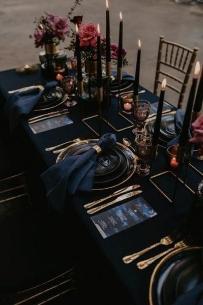 dark-moody-romantic-wedding-dark-linens