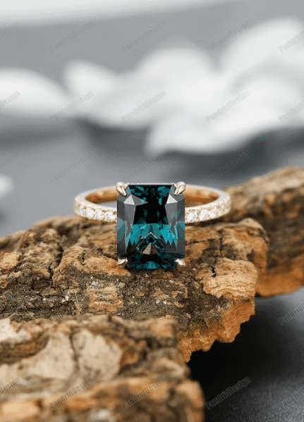 26 Magical Engagement Rings To Bring You Good Luck