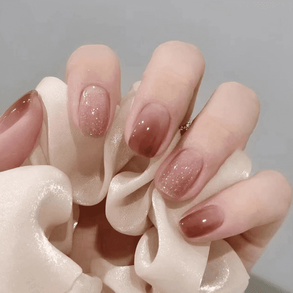 classy coffin fall nails, almond fall nails, fall ombre nails