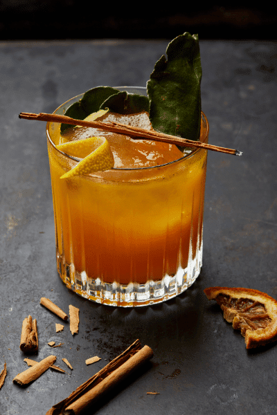 rum-fall-cocktails-thanksgiving-weddings-spiced rum old fashion