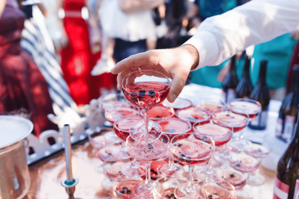 how-much-does-a-wedding-bartender-cost-outdoor