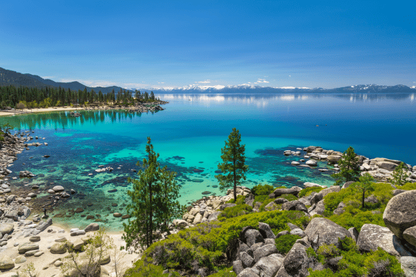 winter-bachelorette-party-ideas-destinations-lake-tahoe