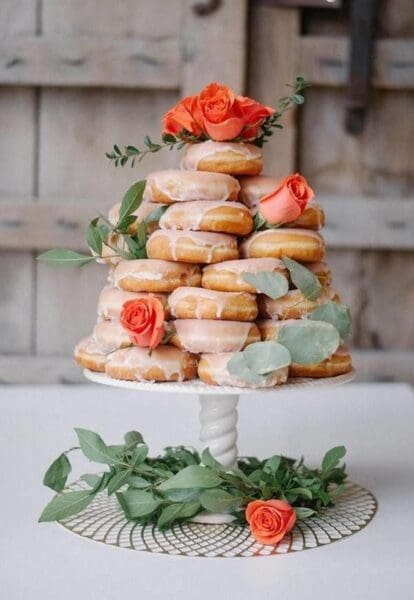 brunch-wedding-decor-ideas-donut-tower