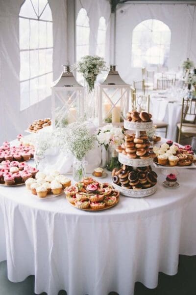 brunch-wedding-wedding-cake-ideas-cupcake-tower