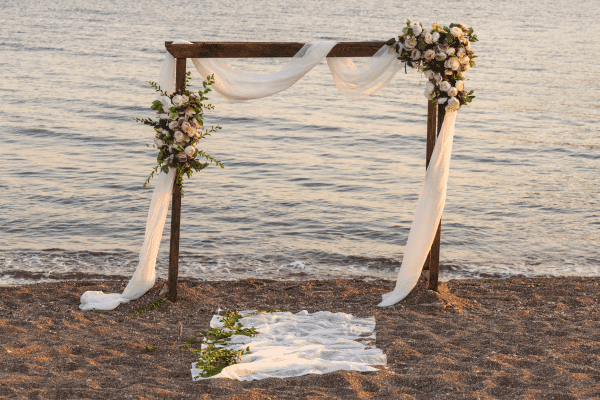 outdoor-wedding-venue-ideas-on-a-budget