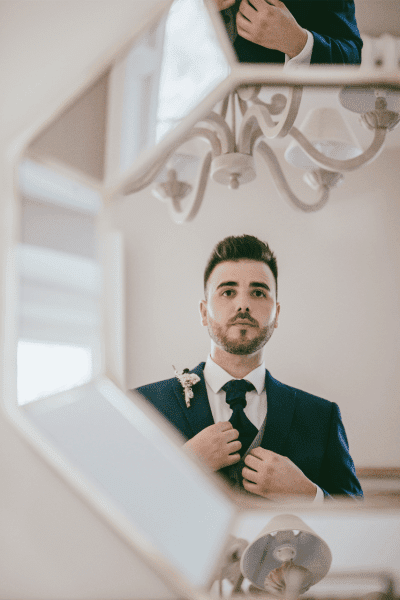 stress-free-wedding-morning-wedding-checklist-pdf-groom-getting-ready
