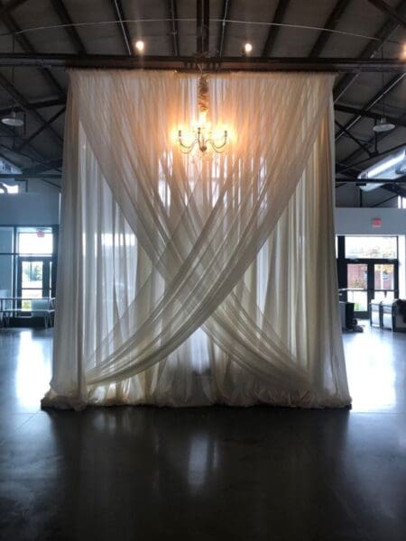 wedding-draping-cost-and-ideas-sweetheart-table-backdrop