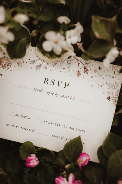 27 Important & Fun Wedding RSVP Questions To Ask Guests