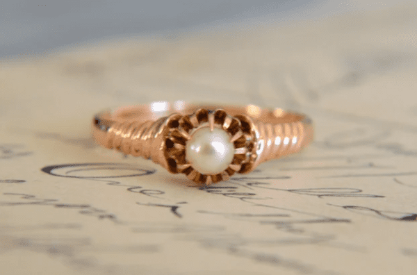 ANTIQUE PEARL VICTORIAN era antique vintage solitaire 14k rosegold ring circa 1880