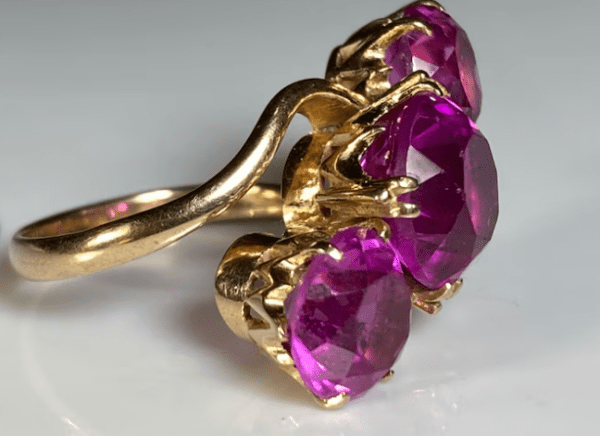 Antique Triple Pink Sapphire Ring in 14K Yellow Gold Edwardian Era