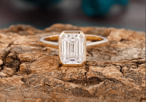 vintage-engagement-ring-emerald-cut-1