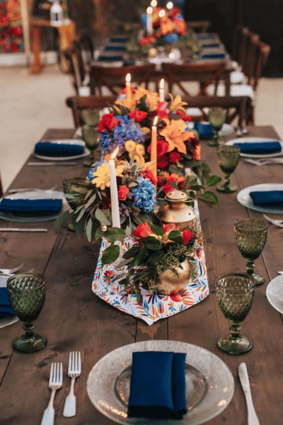 hacienda-style-wedding-vibrant-colors