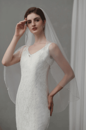 Pearls Floral Veil, Elegant Fingertip Veil