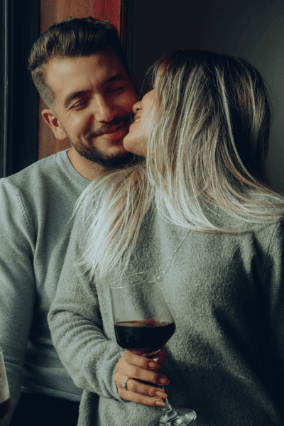 cozy matching sweaters fall photoshoot engagement ideas