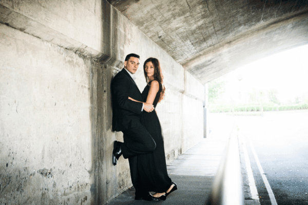 fall engagement photo ideas vineyard barrell room jackiericciardi