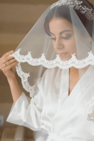 mantilla lace wedding veil ideas