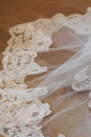 mantilla veil lace wedding ideas accessories style