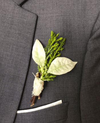 31 Beautiful Winter Wedding Boutonniere Ideas